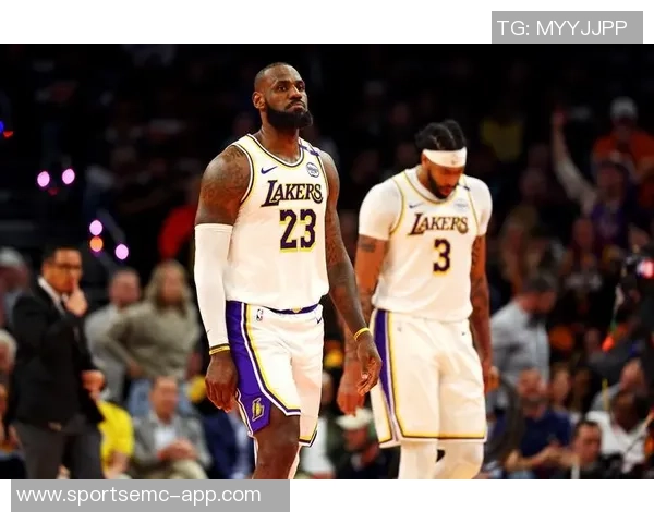 湖人雄鹿同为2胜2负NBA杯冠军次年小组赛双双出局 湖人雄鹿同为2胜2负NBA杯冠军次年小组赛双双出局